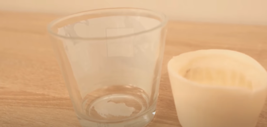 Does Vinegar Remove Candle Wax